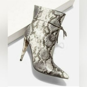 Khaliyah Drawstring Bootie - 8.5 MSRP $59.95